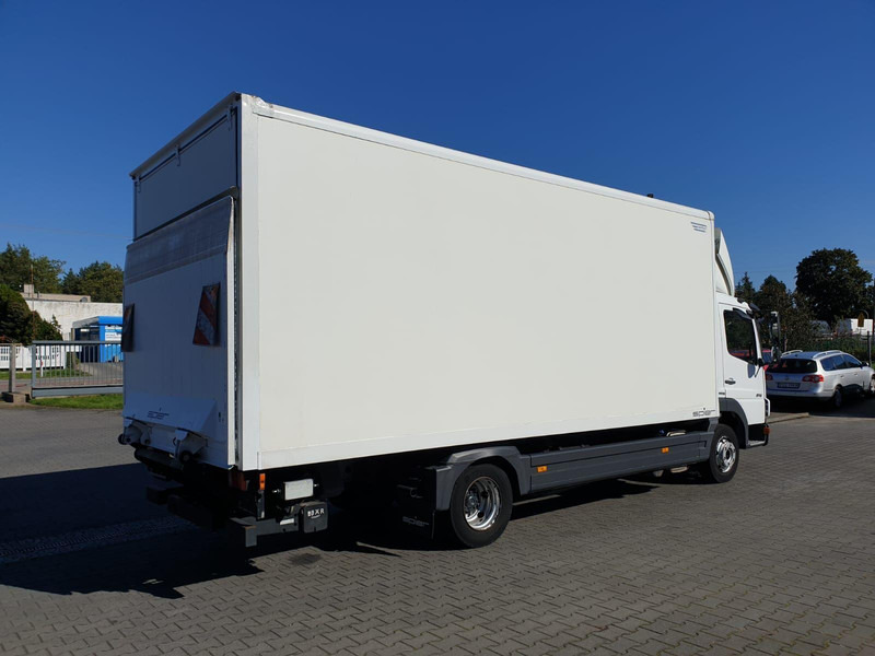 Mercedes-Benz Atego 816 BOX+LIFT DEUSTCHER LKW - Dobozos felépítményű teherautó: 4 kép. Mercedes-Benz Atego 816 BOX+LIFT DEUSTCHER LKW - Dobozos felépítményű teherautó: 4 kép.