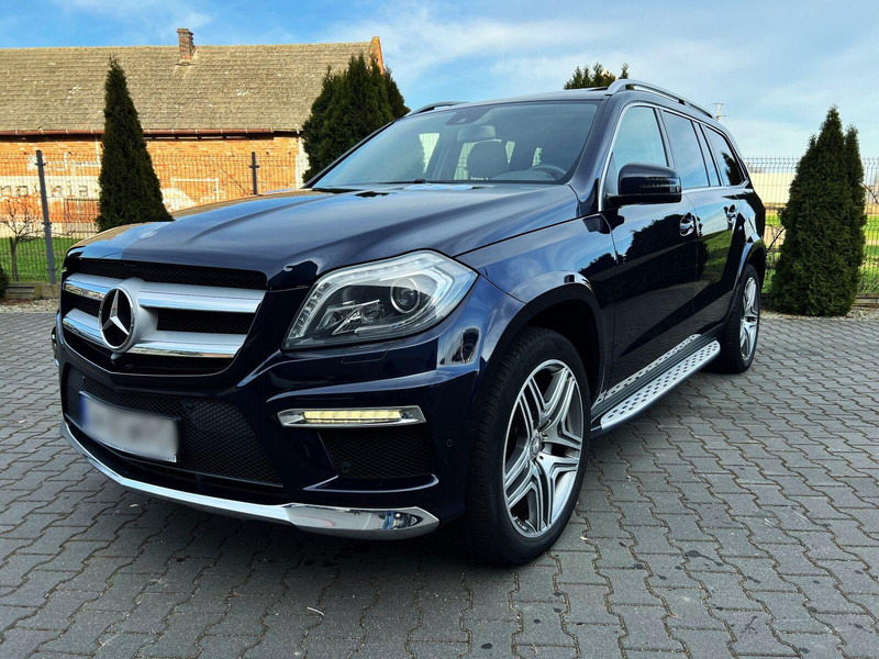 Mercedes-Benz GL-Klasse 350 BlueTec 4-Matic Salon PL, Bezwypadkowy - Terepjáró/ SUV: 1 kép. Mercedes-Benz GL-Klasse 350 BlueTec 4-Matic Salon PL, Bezwypadkowy - Terepjáró/ SUV: 1 kép.