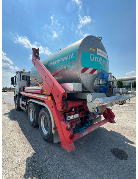 Mercedes-Benz MP 3 2648,6x4,voll-blatt-gefedert,Absetzer - Konténerszállító: 3 kép. Mercedes-Benz MP 3 2648,6x4,voll-blatt-gefedert,Absetzer - Konténerszállító: 3 kép.