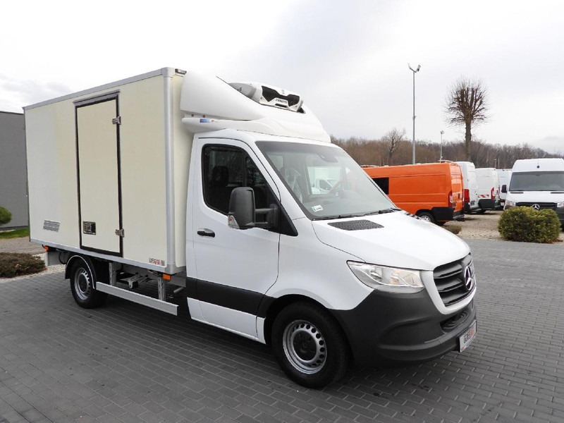Mercedes-Benz SPRINTER 314 CHŁODNIA KONTENER -1*C TEMPOMAT NAWIGACJA KLIMATYZA - Hűtős kisteherautó: 4 kép. Mercedes-Benz SPRINTER 314 CHŁODNIA KONTENER -1*C TEMPOMAT NAWIGACJA KLIMATYZA - Hűtős kisteherautó: 4 kép.