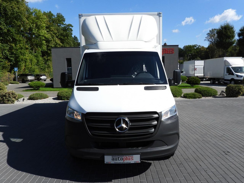 Mercedes-Benz SPRINTER 315 - Dobozos kisteherautó: 5 kép. Mercedes-Benz SPRINTER 315 - Dobozos kisteherautó: 5 kép.