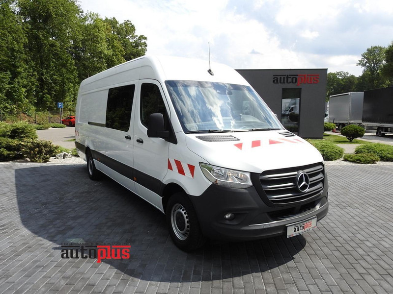 Mercedes-Benz SPRINTER FURGON BRYGADÓWKA 5 MIEJSC TEMPOMAT NAWIGACJA KLIMATYZ - Minibusz, Kisbusz: 1 kép. Mercedes-Benz SPRINTER FURGON BRYGADÓWKA 5 MIEJSC TEMPOMAT NAWIGACJA KLIMATYZ - Minibusz, Kisbusz: 1 kép.