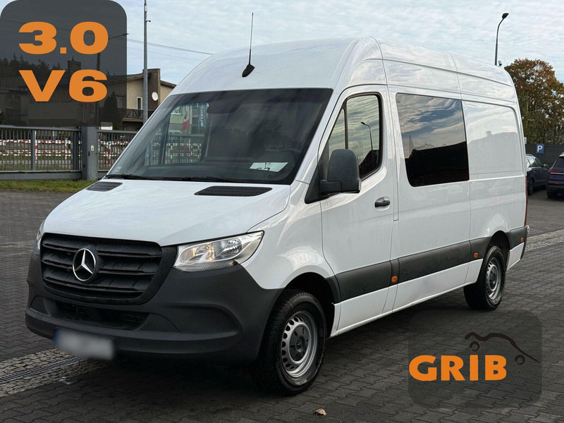 Mercedes-Benz Sprinter 319 CDI V6 L2H2 - Minibusz, Kisbusz: 1 kép. Mercedes-Benz Sprinter 319 CDI V6 L2H2 - Minibusz, Kisbusz: 1 kép.