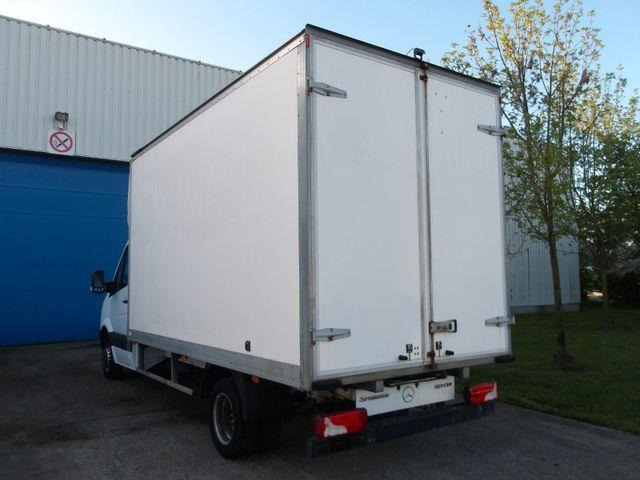 Mercedes-Benz Sprinter 513 Koffer - Dobozos kisteherautó: 5 kép. Mercedes-Benz Sprinter 513 Koffer - Dobozos kisteherautó: 5 kép.