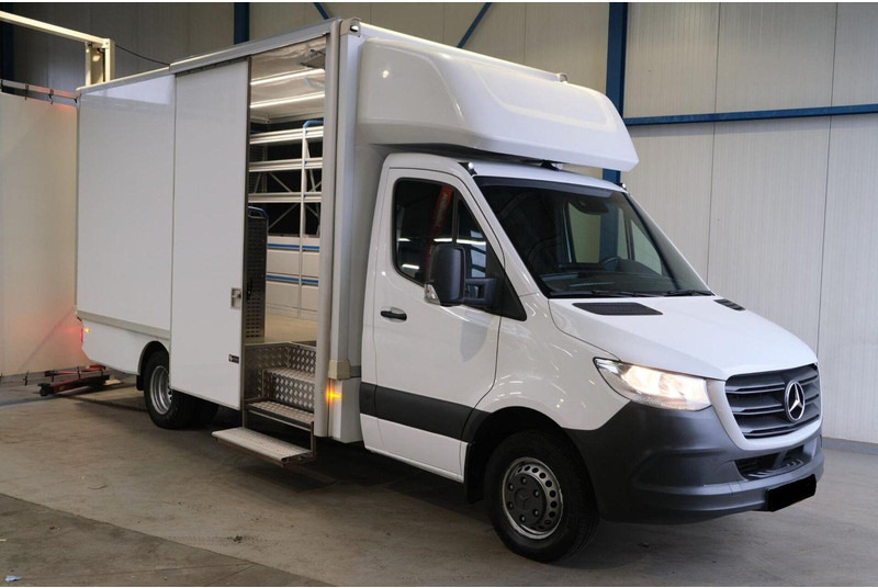 Mercedes-Benz Sprinter 516 Koffer Service truck - Büféautó: 3 kép. Mercedes-Benz Sprinter 516 Koffer Service truck - Büféautó: 3 kép.