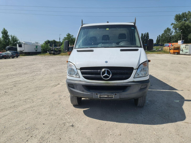 Mercedes-Benz Sprinter 519 CDi 4x4x - Pritsche+Plane - Ponyvás kisteherautó: 2 kép. Mercedes-Benz Sprinter 519 CDi 4x4x - Pritsche+Plane - Ponyvás kisteherautó: 2 kép.