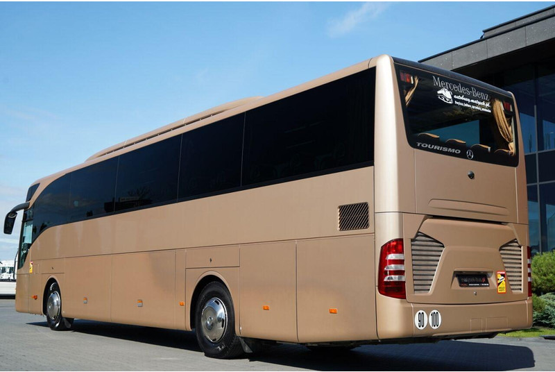 Mercedes-Benz TOURISMO RHD - Távolsági busz: 4 kép. Mercedes-Benz TOURISMO RHD - Távolsági busz: 4 kép.