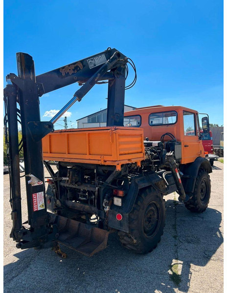 Mercedes-Benz UNIMOG - Billenőplatós teherautó, Darus autó: 5 kép. Mercedes-Benz UNIMOG - Billenőplatós teherautó, Darus autó: 5 kép.