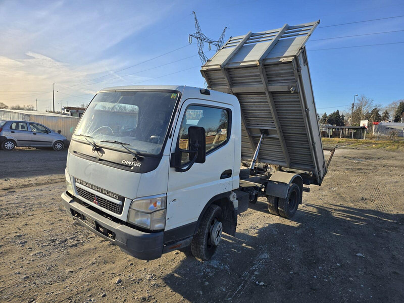 Mitsubishi Canter Fuso 3,0 d - 3 sided Tipper - Billenőplatós kisteherautó: 2 kép. Mitsubishi Canter Fuso 3,0 d - 3 sided Tipper - Billenőplatós kisteherautó: 2 kép.