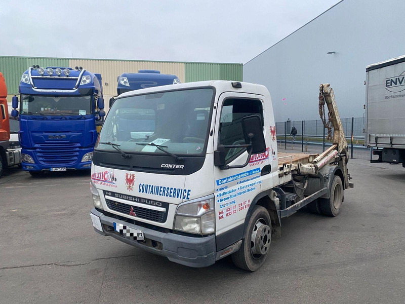 Mitsubishi Fuso FE 85 Meier-Ratio PAK 4 V - Konténerszállító: 1 kép. Mitsubishi Fuso FE 85 Meier-Ratio PAK 4 V - Konténerszállító: 1 kép.