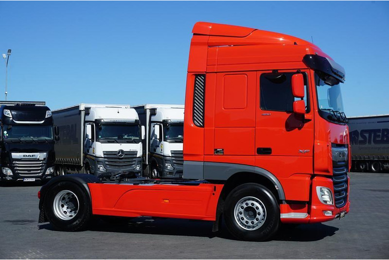 DAF 106 / 480 / EURO 6 / ACC / SPACE CAB / MAŁY PRZEBIEG - Nyergesvontató: 4 kép. DAF 106 / 480 / EURO 6 / ACC / SPACE CAB / MAŁY PRZEBIEG - Nyergesvontató: 4 kép.