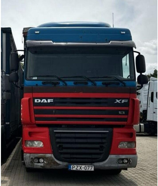 DAF XF 105.460 Lowdeck - MEGA - Nyergesvontató: 2 kép. DAF XF 105.460 Lowdeck - MEGA - Nyergesvontató: 2 kép.
