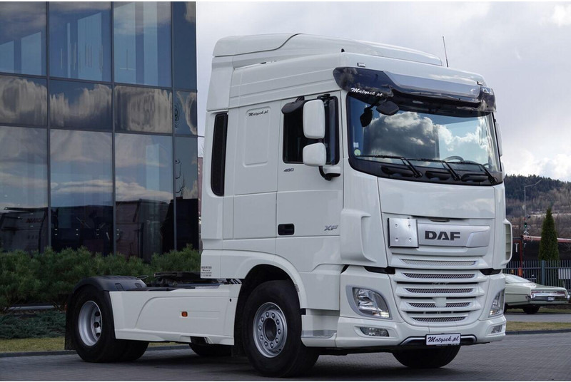 DAF XF 480 / ADR / RETARDER / I - PARK COOL / FULL AIRMATIC / OPONY - Nyergesvontató: 3 kép. DAF XF 480 / ADR / RETARDER / I - PARK COOL / FULL AIRMATIC / OPONY - Nyergesvontató: 3 kép.