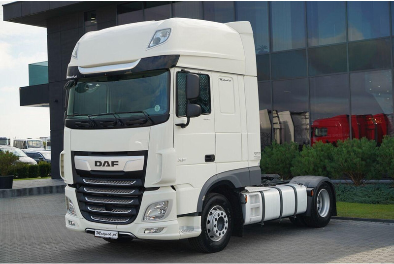 DAF XF 480 - Nyergesvontató: 1 kép. DAF XF 480 - Nyergesvontató: 1 kép.