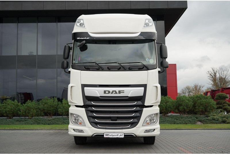 DAF XF 480 - Nyergesvontató: 3 kép. DAF XF 480 - Nyergesvontató: 3 kép.