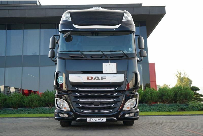 DAF XF 480 - Nyergesvontató: 3 kép. DAF XF 480 - Nyergesvontató: 3 kép.