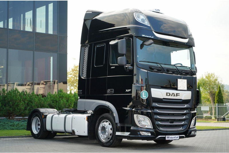 DAF XF 480 - Nyergesvontató: 1 kép. DAF XF 480 - Nyergesvontató: 1 kép.