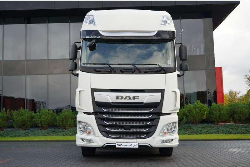 DAF XF 480 - Nyergesvontató: 4 kép. DAF XF 480 - Nyergesvontató: 4 kép.