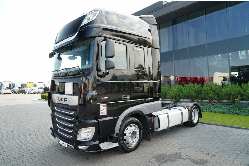 DAF XF 480 - Nyergesvontató: 5 kép. DAF XF 480 - Nyergesvontató: 5 kép.