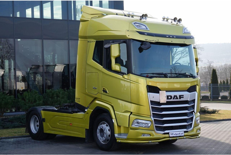 DAF XF 480 / PEŁNY ADR / OPONY 100% / PO KONTRAKCIE SERWISOWYM - Nyergesvontató: 2 kép. DAF XF 480 / PEŁNY ADR / OPONY 100% / PO KONTRAKCIE SERWISOWYM - Nyergesvontató: 2 kép.