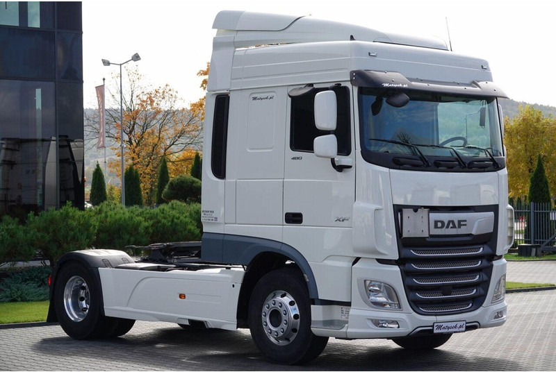 DAF XF 480 / SPACE CAB / I - PARK COOL / ALUFELGI / SPROWADZONY / PO - Nyergesvontató: 2 kép. DAF XF 480 / SPACE CAB / I - PARK COOL / ALUFELGI / SPROWADZONY / PO - Nyergesvontató: 2 kép.