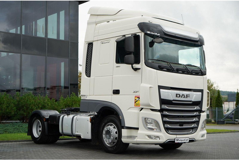 DAF XF 480 / SPACE CAB / RETARDER / SPROWADZONY / PO KONTRAKCIE SERW - Nyergesvontató: 4 kép. DAF XF 480 / SPACE CAB / RETARDER / SPROWADZONY / PO KONTRAKCIE SERW - Nyergesvontató: 4 kép.