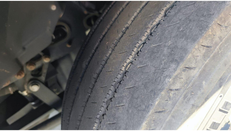 Ford F-MAX 500 Tractor Lowdeck - MEGA - Nyergesvontató: 5 kép. Ford F-MAX 500 Tractor Lowdeck - MEGA - Nyergesvontató: 5 kép.