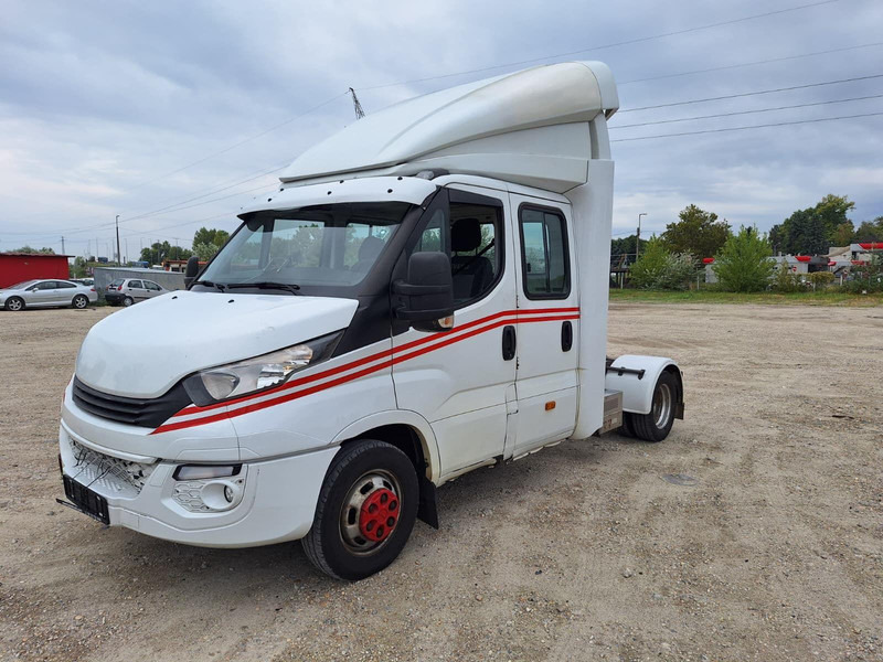 Iveco Daily 50-180 - Doka BE Mini Trekker - SZM - 3.5t - Nyergesvontató: 1 kép. Iveco Daily 50-180 - Doka BE Mini Trekker - SZM - 3.5t - Nyergesvontató: 1 kép.