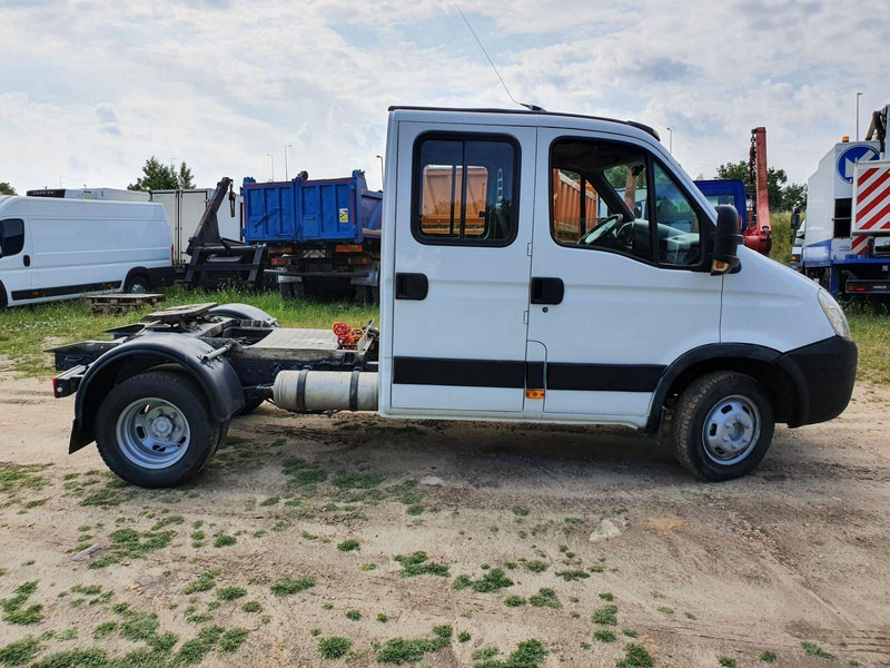 Iveco Daily 50C17 DOKA BE Mini Trekker - SZM - 3.5t - Nyergesvontató: 4 kép. Iveco Daily 50C17 DOKA BE Mini Trekker - SZM - 3.5t - Nyergesvontató: 4 kép.