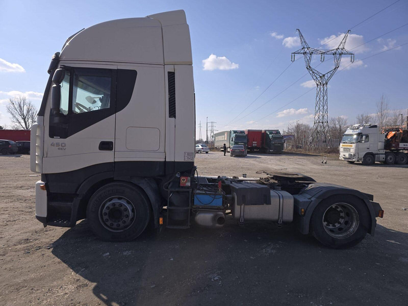 Iveco Stralis 450 - Tractor - Nyergesvontató: 5 kép. Iveco Stralis 450 - Tractor - Nyergesvontató: 5 kép.