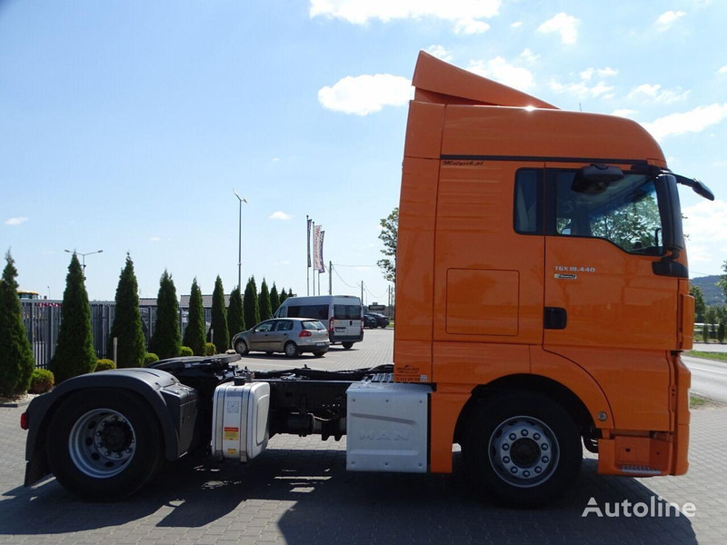 Nyergesvontató MAN TGX 18.440: 6 kép.