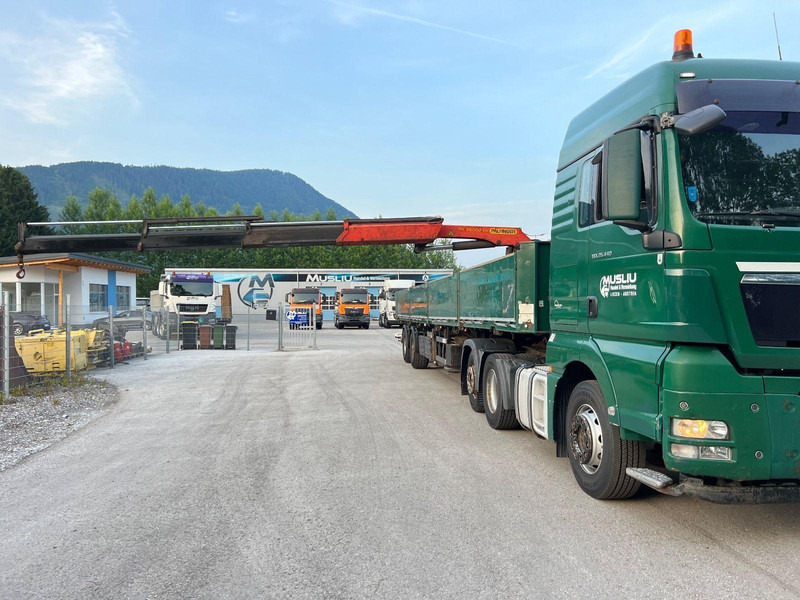 MAN TGX 26.440 6x2 + Flatbed semi trailer + Crane PK26002 - Nyergesvontató: 4 kép. MAN TGX 26.440 6x2 + Flatbed semi trailer + Crane PK26002 - Nyergesvontató: 4 kép.