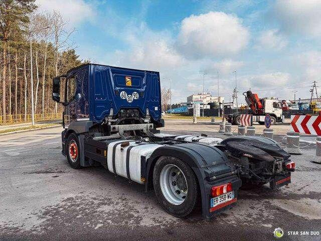 Mercedes-Benz ACTROS 1843 4x2 EURO 6 Hydraulic LOHR - Nyergesvontató: 2 kép. Mercedes-Benz ACTROS 1843 4x2 EURO 6 Hydraulic LOHR - Nyergesvontató: 2 kép.