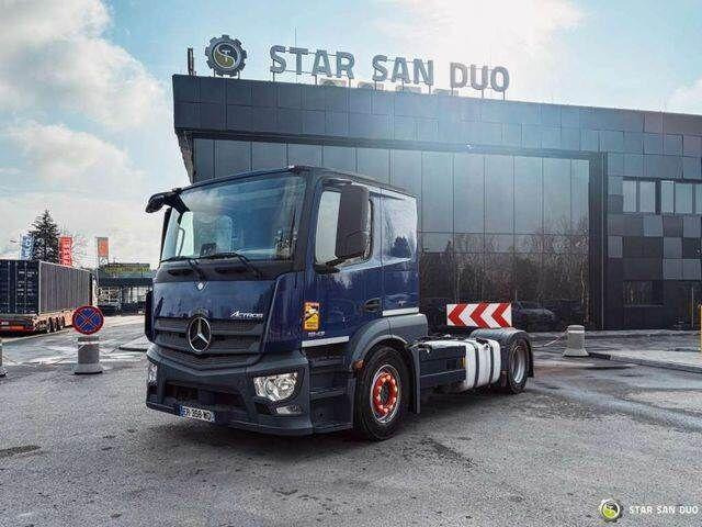Mercedes-Benz ACTROS 1843 4x2 EURO 6 Hydraulic LOHR - Nyergesvontató: 3 kép. Mercedes-Benz ACTROS 1843 4x2 EURO 6 Hydraulic LOHR - Nyergesvontató: 3 kép.