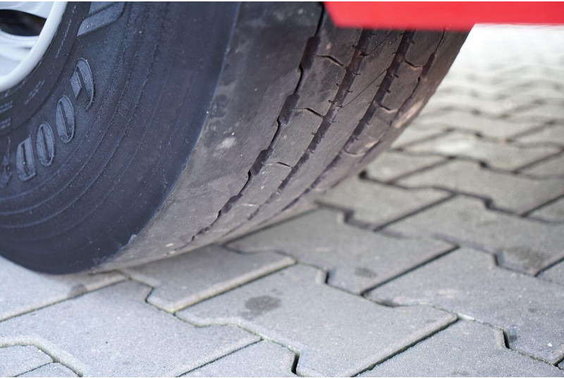 Nyergesvontató Mercedes-Benz ACTROS 1845: 18 kép.