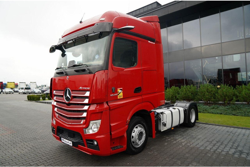 Mercedes-Benz ACTROS 1845 - Nyergesvontató: 5 kép. Mercedes-Benz ACTROS 1845 - Nyergesvontató: 5 kép.