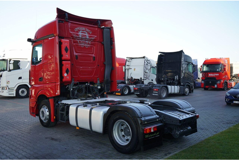 Nyergesvontató Mercedes-Benz ACTROS 1845: 7 kép.