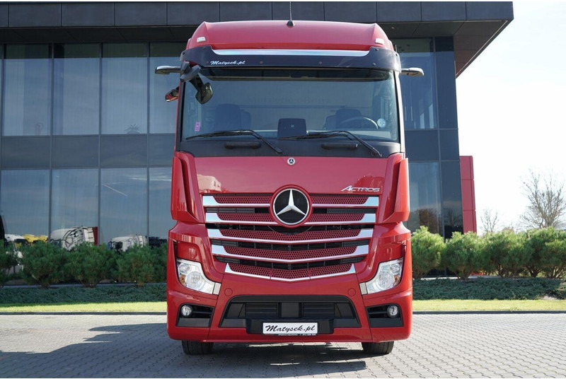 Mercedes-Benz ACTROS 1845 / MP5 / BIG SPACE / - - Nyergesvontató: 3 kép. Mercedes-Benz ACTROS 1845 / MP5 / BIG SPACE / - - Nyergesvontató: 3 kép.