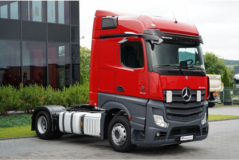 Mercedes-Benz ACTROS 1845 / MP5 / BIG SPACE / PO KONTRAKCIE SERWISOWYM - Nyergesvontató: 2 kép. Mercedes-Benz ACTROS 1845 / MP5 / BIG SPACE / PO KONTRAKCIE SERWISOWYM - Nyergesvontató: 2 kép.