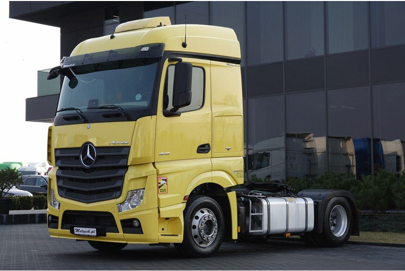 Mercedes-Benz ACTROS 1845 / RETARDER / HYDRAULIKA / I-PARK COOL / ALUFELGI / E - Nyergesvontató: 4 kép. Mercedes-Benz ACTROS 1845 / RETARDER / HYDRAULIKA / I-PARK COOL / ALUFELGI / E - Nyergesvontató: 4 kép.