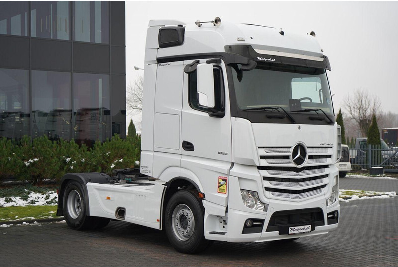 Mercedes-Benz ACTROS 1853 / HYDRAULIKA / RETARDER / BIG SPACE / FLEETBOARD - Nyergesvontató: 4 kép. Mercedes-Benz ACTROS 1853 / HYDRAULIKA / RETARDER / BIG SPACE / FLEETBOARD - Nyergesvontató: 4 kép.