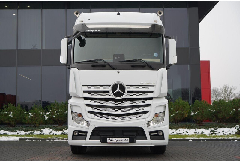 Mercedes-Benz ACTROS 1853 / HYDRAULIKA / RETARDER / BIG SPACE / FLEETBOARD - Nyergesvontató: 3 kép. Mercedes-Benz ACTROS 1853 / HYDRAULIKA / RETARDER / BIG SPACE / FLEETBOARD - Nyergesvontató: 3 kép.