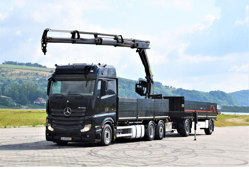 Mercedes-Benz ACTROS 2542 - Nyergesvontató: 2 kép. Mercedes-Benz ACTROS 2542 - Nyergesvontató: 2 kép.