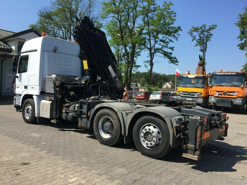 Mercedes-Benz ACTROS 2551 - Nyergesvontató: 4 kép. Mercedes-Benz ACTROS 2551 - Nyergesvontató: 4 kép.