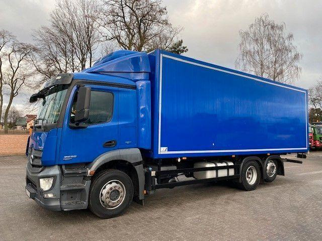 Mercedes-Benz ANTOS 2636 - Nyergesvontató: 5 kép. Mercedes-Benz ANTOS 2636 - Nyergesvontató: 5 kép.