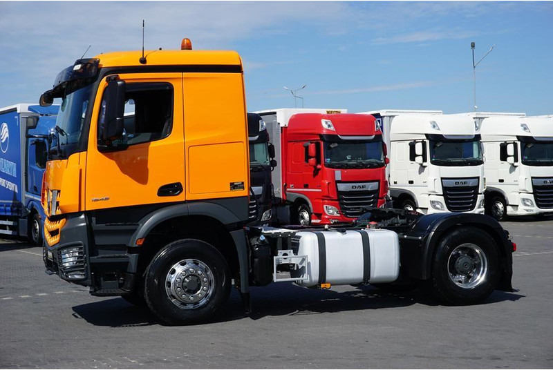 Mercedes-Benz AROCS / 1848 / E 6 / ACC / 4 X 4 / HAD / HYDRAULIKA / RETARDER - Nyergesvontató: 3 kép. Mercedes-Benz AROCS / 1848 / E 6 / ACC / 4 X 4 / HAD / HYDRAULIKA / RETARDER - Nyergesvontató: 3 kép.