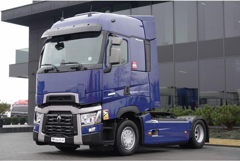 Renault T 520 / 13 L / RETARDER / I-PARK COOL / SKÓRY / PO KONTRAKCIE SE - Nyergesvontató: 5 kép. Renault T 520 / 13 L / RETARDER / I-PARK COOL / SKÓRY / PO KONTRAKCIE SE - Nyergesvontató: 5 kép.