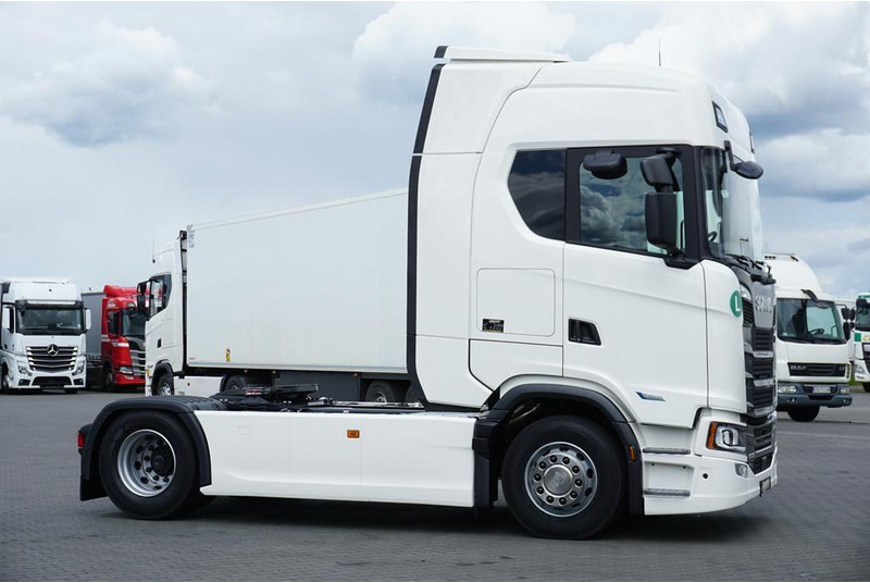 Scania S 500 / EURO 6 / ACC / RETARDER / PEŁNA OPCJA / JAK NOWA - Nyergesvontató: 5 kép. Scania S 500 / EURO 6 / ACC / RETARDER / PEŁNA OPCJA / JAK NOWA - Nyergesvontató: 5 kép.