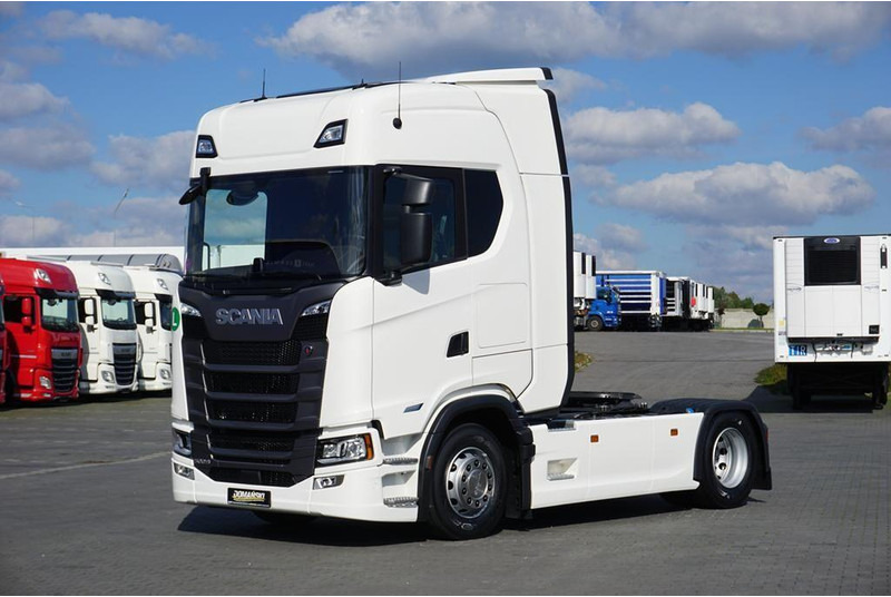 Scania S 500 / EURO 6 / ACC / RETARDER / PEŁNA OPCJA / JAK NOWA - Nyergesvontató: 2 kép. Scania S 500 / EURO 6 / ACC / RETARDER / PEŁNA OPCJA / JAK NOWA - Nyergesvontató: 2 kép.