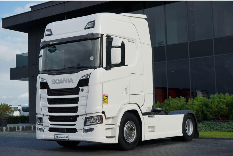 Scania S 500 - Nyergesvontató: 2 kép. Scania S 500 - Nyergesvontató: 2 kép.